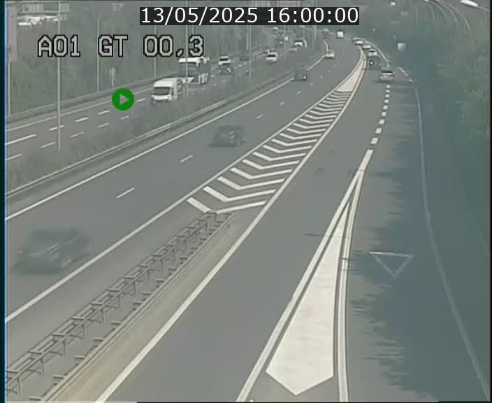Traffic live webcam Luxembourg Croix de Gasperich - A1 direction Kirchberg - BK 0.3