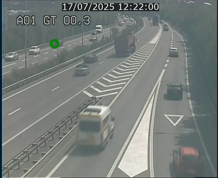 Traffic live webcam Luxembourg Croix de Gasperich - A1 direction Kirchberg - BK 0.3