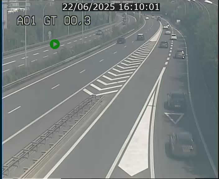 Traffic live webcam Luxembourg Croix de Gasperich - A1 direction Kirchberg - BK 0.3