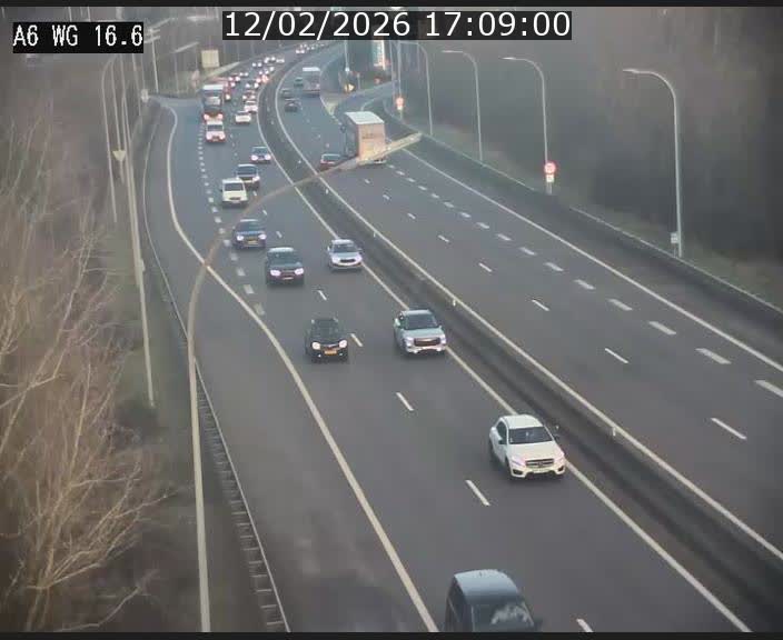 Traffic live webcam Luxembourg Aire de Capellen - A6 - BK 16.6 - direction Luxembourg/France/Allemagne