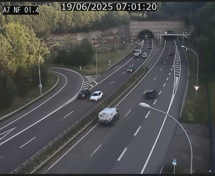 Caméra autoroute Luxembourg A7 - Echangeur Waldhaff - direction Tunnel Stafelter