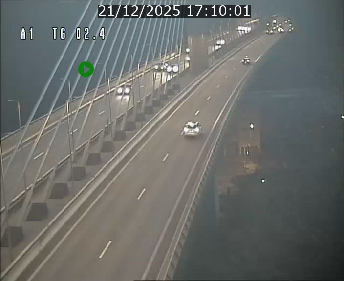 Traffic live webcam Luxembourg Sandweiler - A1 direction Luxembourg-ville - BK 2.4