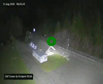Webcam à l'entrée du tunnel du Somport, côté français, sur la N134, dans les Pyrénées, en direction de l'Espagne, à 1116 mètres d'altitude