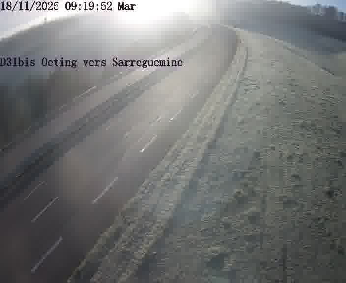 Webcam installée le long de D31bis (France) à Oeting, pointée vers Sarreguemines, utile pour suivre précisément les conditions de trafic.