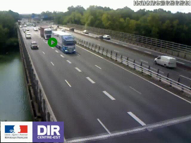 Caméra trafic à la jonction entre l'A46 (Rocade-est de Lyon) et l'A42 à hauteur de Vault-en-Velin en direction de Marseille