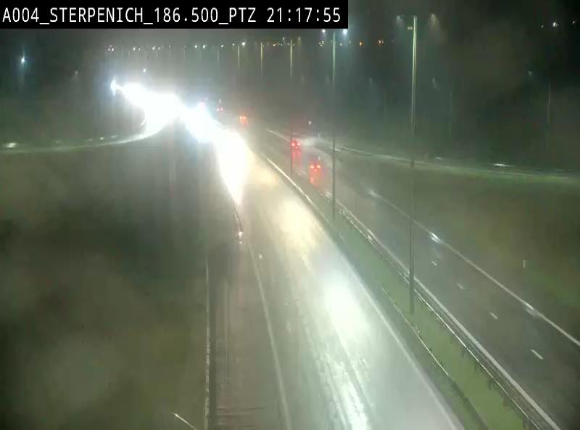 Webcam E411 à Sterpenich en Belgique près de la frontière du Luxembourg. Vue orientée vers Bruxelles