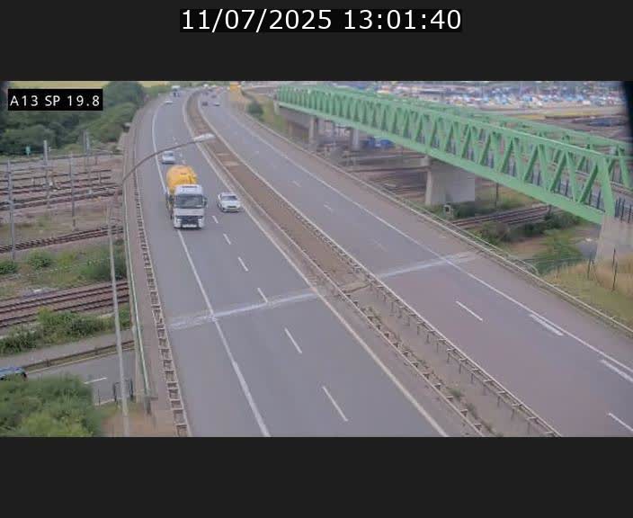 Traffic live webcam Luxembourg Croix de Bettembourg - A13 direction Esch-sur-Alzette - BK 19.8