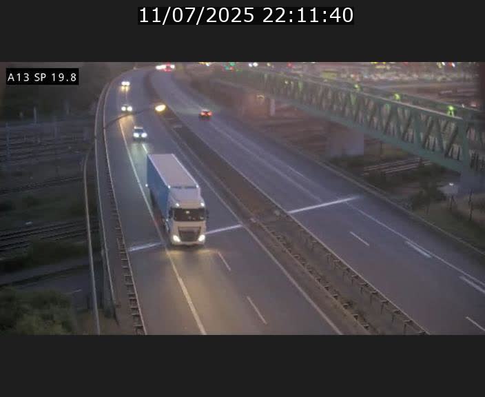 Traffic live webcam Luxembourg Croix de Bettembourg - A13 direction Esch-sur-Alzette - BK 19.8
