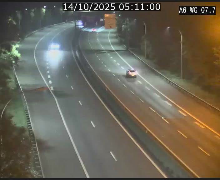 Traffic live webcam Luxembourg - Bridel - A6 - BK 7.7 - direction Belgique