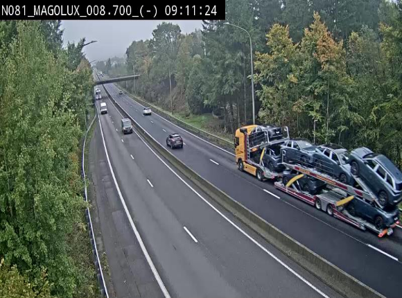 Webcam sur la N81 (E411) à hauteur de la jonction avec la N883. Vue orientée vers Arlon