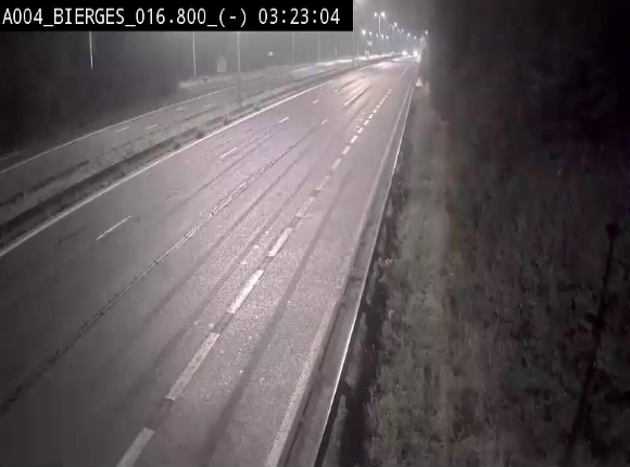 Webcam E411(A4) à Wavre, à hauteur de la sortie 5 Bierges. Vue orientée vers Bruxelles