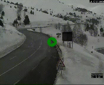 Webcam au carrefour de la croisade, à la jonction entre la N22 et la N320, avant le poste de douane franco-andorrane. Webcam à 1790 mètres d'altitude