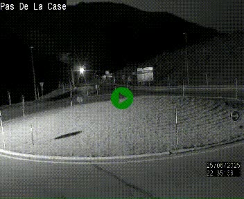 Webcam sur la N22 au niveau du poste frontière entre la France et Andorre à proximité de Pas de la Case à plus de 2000 mètres d'altitude