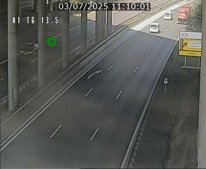 Traffic live webcam Luxembourg Senningen - A1 direction Luxembourg - BK 13.5