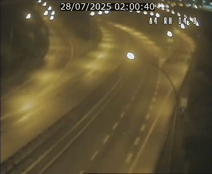 Traffic live webcam Luxembourg Leudelange - A4 - BK 4.9 - direction Luxembourg