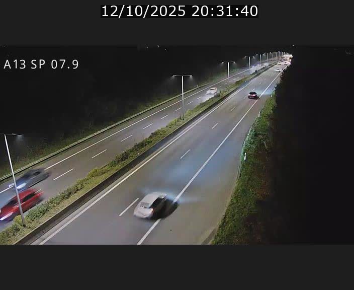 Traffic live webcam Luxembourg Jonction Lankelz - A13 direction Pétange - BK 7.9