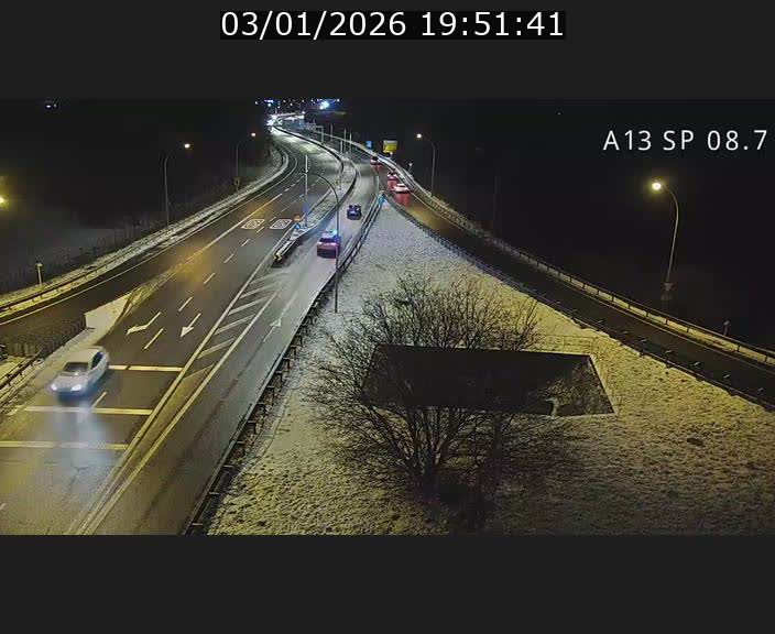 Traffic live webcam Luxembourg Jonction Lankelz - A13 direction Pétange - BK 8.7