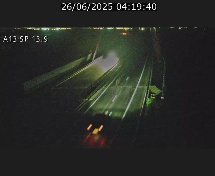 Traffic live webcam Luxembourg Kayl - A13 direction Esch-sur-Alzette/Luxembourg-ville - BK 13.9