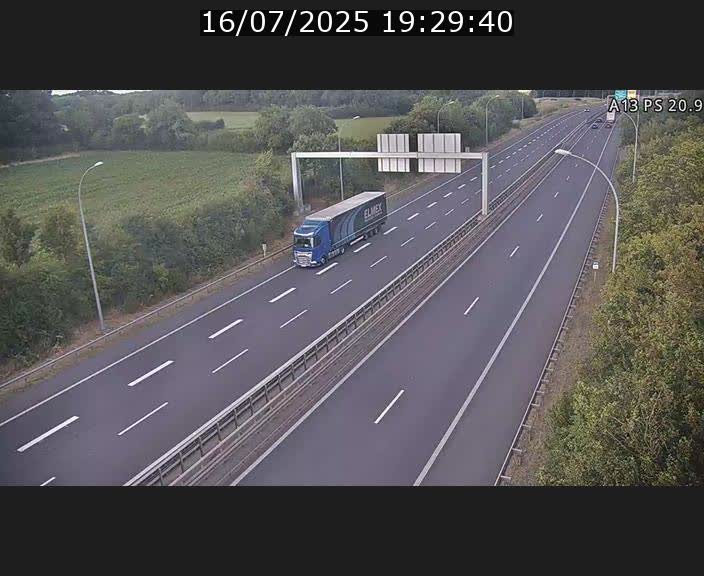 Traffic live webcam Luxembourg Croix de Bettembourg, rond-point d'Hellange - A13 direction Allemagne - BK 20.9
