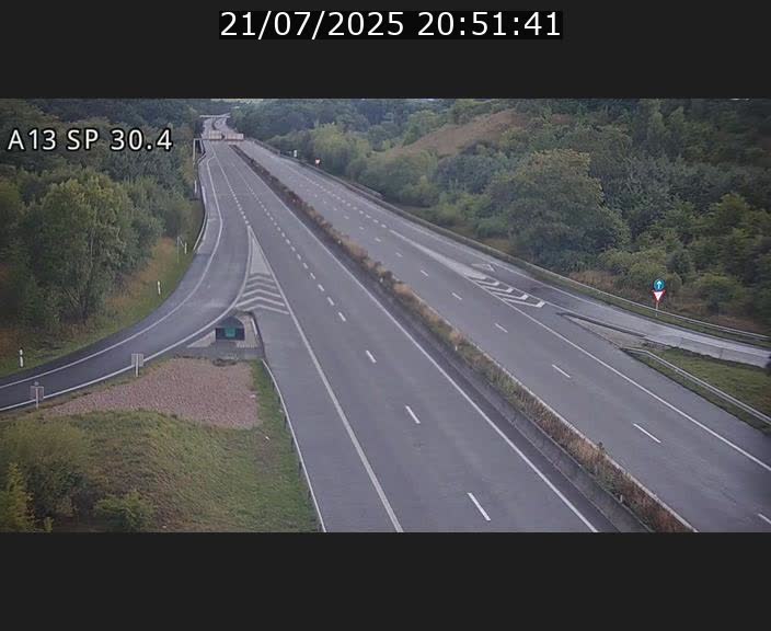 Traffic live webcam Luxembourg Altwies - A13 direction Luxembourg-ville - BK 30.4