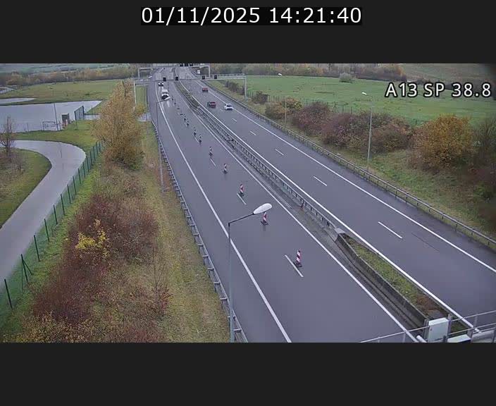 Webcam autoroute A13 à l'entrée ouest du tunnel Markusbierg à Schengen. Vue orientée vers le tunnel et l'Allemagne