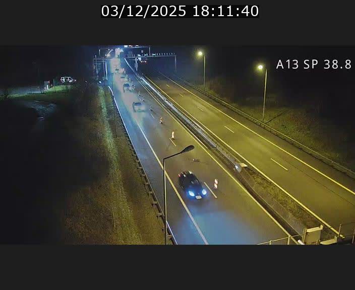 Webcam autoroute A13 à l'entrée ouest du tunnel Markusbierg à Schengen. Vue orientée vers le tunnel et l'Allemagne
