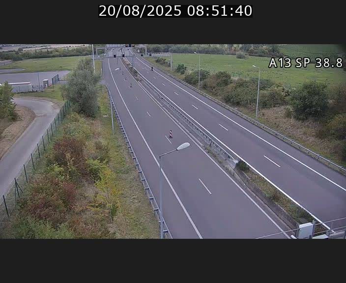 Webcam autoroute A13 à l'entrée ouest du tunnel Markusbierg à Schengen. Vue orientée vers le tunnel et l'Allemagne