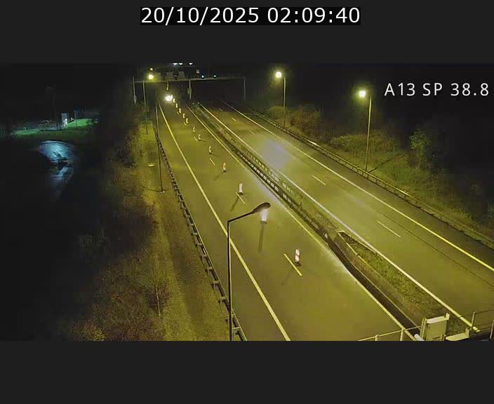 Webcam autoroute A13 à l'entrée ouest du tunnel Markusbierg à Schengen. Vue orientée vers le tunnel et l'Allemagne