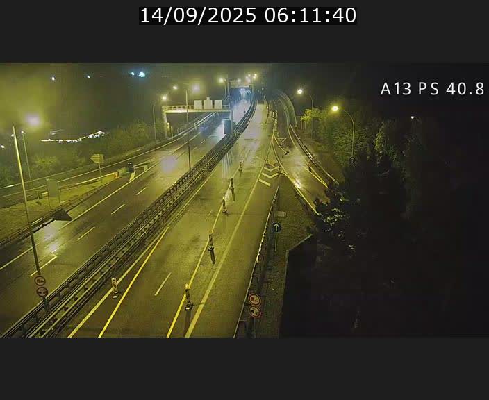 Webcam autoroute A13 à la sortie est du tunnel Markusbierg à Schengen. Vue sur le pont de la Moselle, vers l'Allemagne