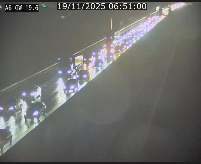 Traffic live webcam Luxembourg - Steinfort - A6 - BK 19.6 - direction Belgique