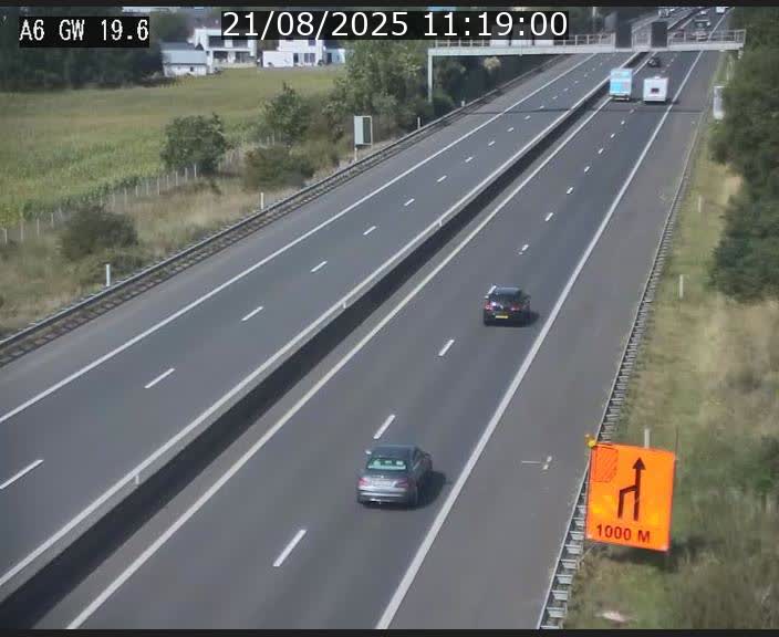 Traffic live webcam Luxembourg - Steinfort - A6 - BK 19.6 - direction Belgique