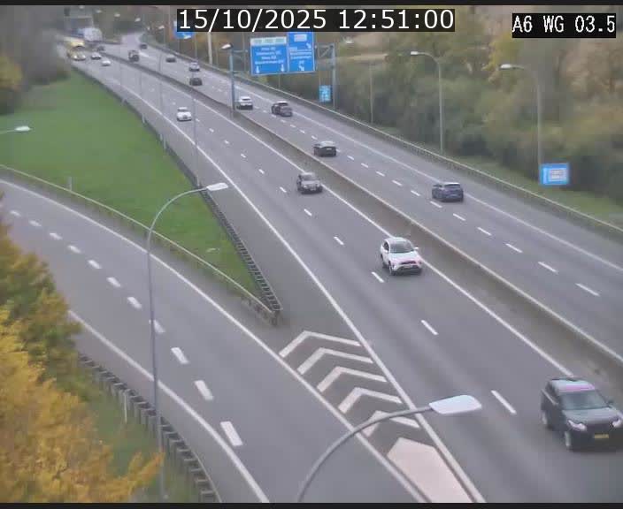 Traffic live webcam Luxembourg - Croix de Cessange - A6 - BK 3.5 - direction France/Allemagne