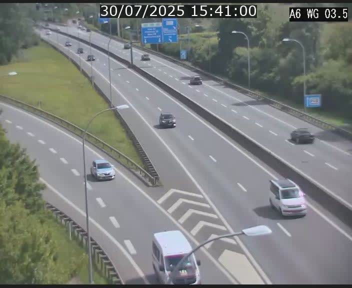Traffic live webcam Luxembourg - Croix de Cessange - A6 - BK 3.5 - direction France/Allemagne
