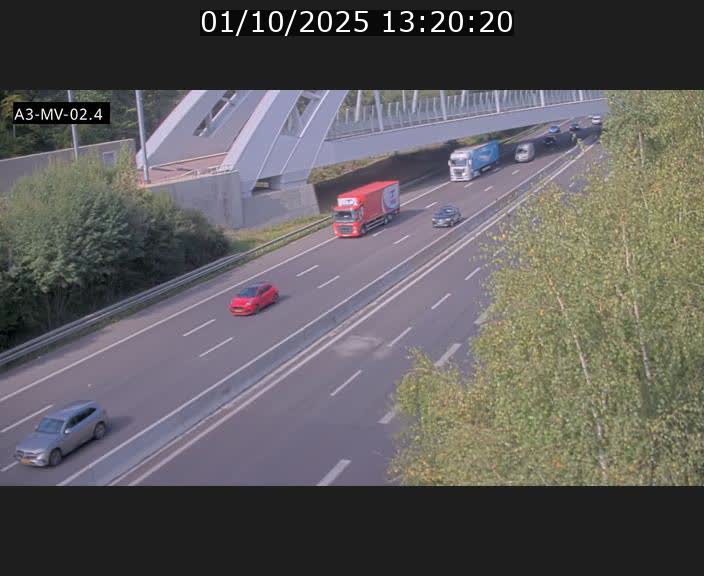 Webcam autoroute de la France (A3) au Luxembourg à Fentange, à proximité de la Croix de Gasperich. Vue orientée vers la Cloche d'Or