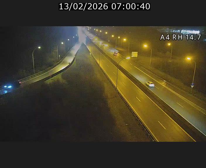 Traffic live webcam Luxembourg Jonction Lankelz - A4 - BK 14.7 - direction Luxembourg