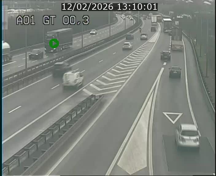 Traffic live webcam Luxembourg Croix de Gasperich - A1 direction Kirchberg - BK 0.3