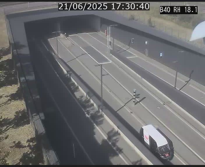 Webcam sur la route de contournement d'Esch-Belval avant le tunnel Central Gate au niveau de la porte de France et du radar fixe