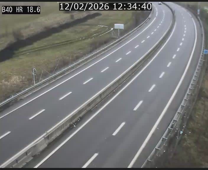 Webcam sur la route de liaison entre Micheville et Esch-Belval à la frontière entre le Luxembourg et la France. Vue orientée vers la Lorraine.