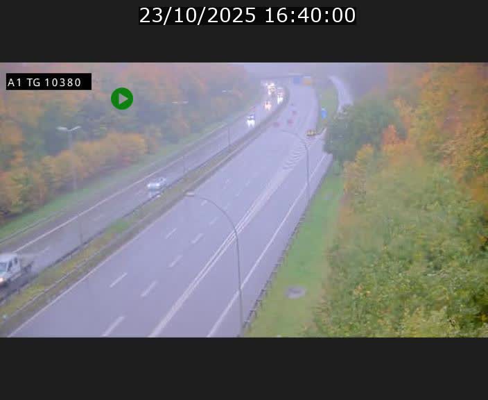 Traffic live webcam Luxembourg Senningerberg - A1 direction Luxembourg Kirchberg - BK 10.3
