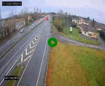 Vue en direct de l'autoroute A10 grâce à un drône situé au-dessus du péage de Virsac