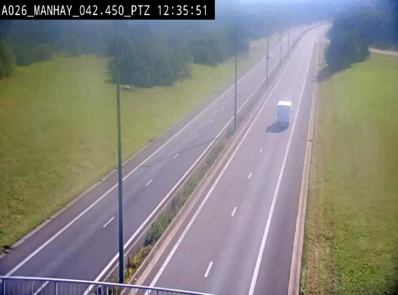 Webcam autoroute A26/E25 à hauteur de Manhay, à la jonction avec la N651 en direction de Liège - BK 42.4