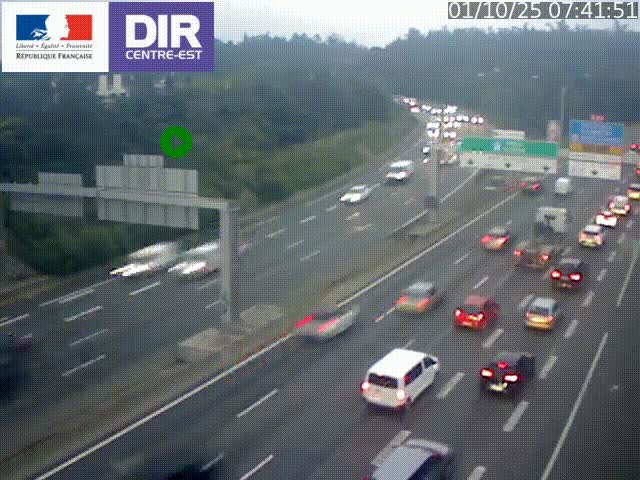 Caméra de circulation routière sur le boulevard périphérique Laurent Bonnevay de Lyon (D383) à hauteur de Bron, avant la jonction avec l'A43. Vue orientée vers l'échangeur