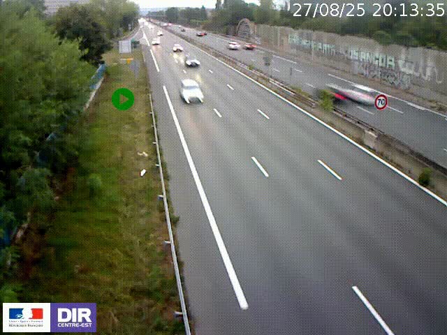 Webcam à Bron sur l'A43 à la jonction avec le boulevard périphérique de Lyon (D383). Vue orientée vers Lyon