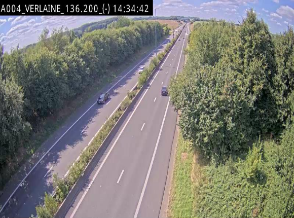 Webcam sur l'E411 à hauteur du pont surplombant la N40, à proximité de la sortie 26 Verlaine - Libramont-Chevigny. Vue orientée vers Namur