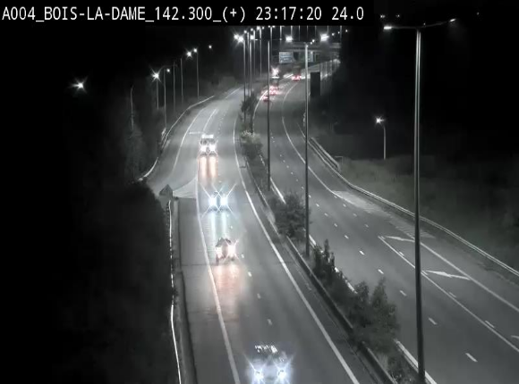 Webcam située entre la sortie 29 Neufchâteau et la jonction avec l'E25 en direction de Liège et Luxembourg