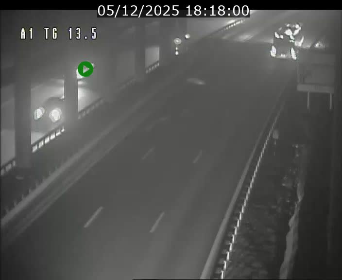 Traffic live webcam Luxembourg Senningen - A1 direction Luxembourg - BK 13.5
