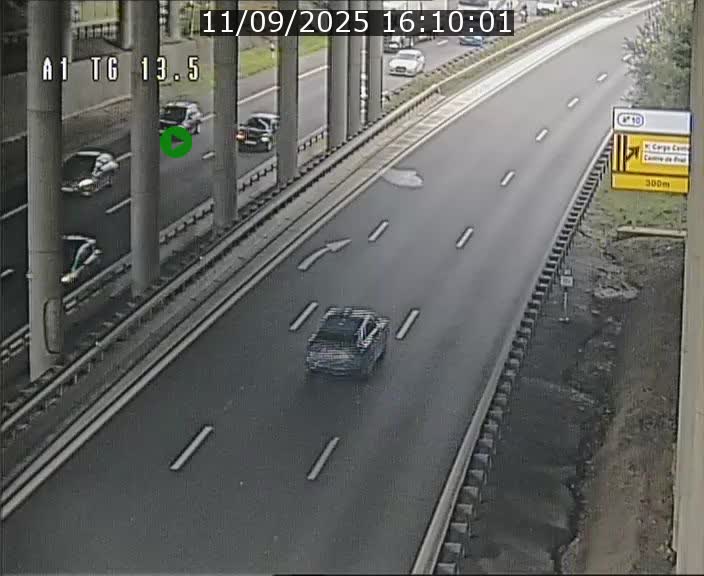 Traffic live webcam Luxembourg Senningen - A1 direction Luxembourg - BK 13.5