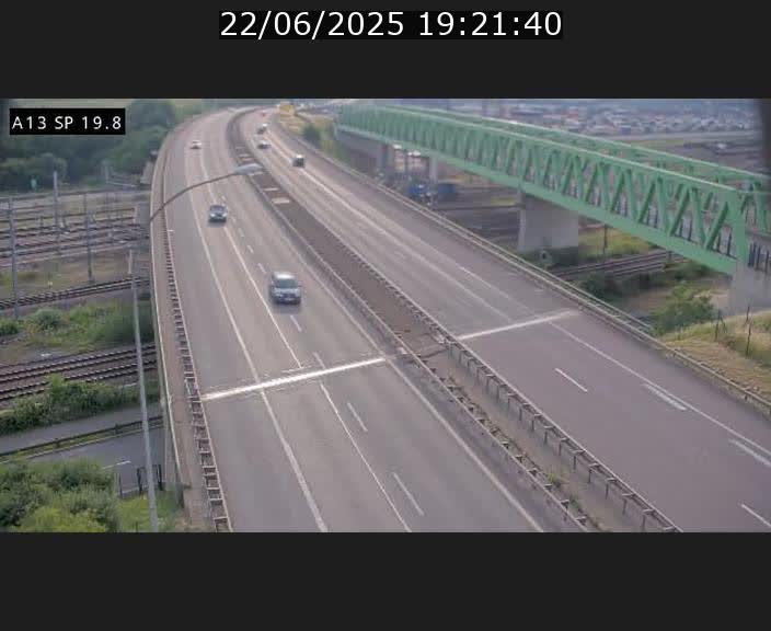 Traffic live webcam Luxembourg Croix de Bettembourg - A13 direction Esch-sur-Alzette - BK 19.8