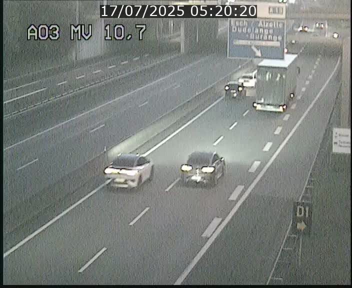 Traffic live webcam Luxembourg Croix de Bettembourg - A3 - BK 10.7 - direction France