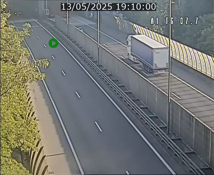 Traffic live webcam Luxembourg Kirchberg - A1 direction Luxembourg-ville - BK 7.7